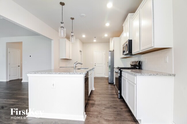 621 Goldburn Way, Simpsonville, SC 29681 - photo 5