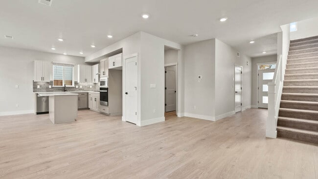 21517 SE Etna Place, Bend, OR 97702 - photo 5