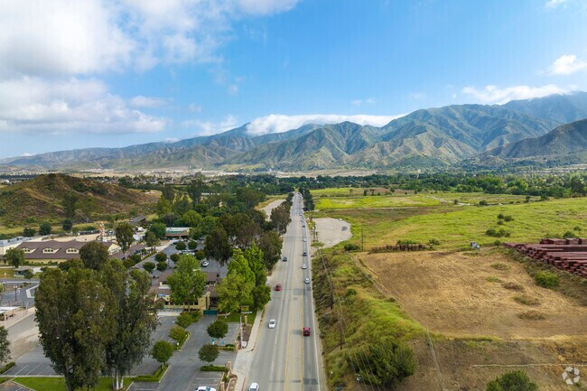 Find your slice of paradise in Trilogy, a friendly neighborhood in Corona.