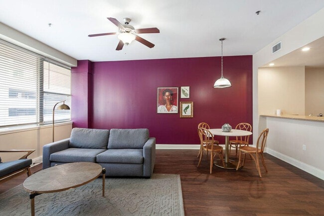 925 Common St unit ID1266913P, New Orleans, LA 70112 - photo 2