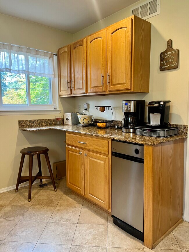 1760 Trailwood Path, Bloomfield Hills, MI 48301 - photo 7