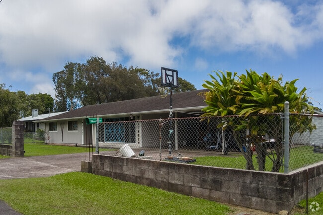 Single-story ranchers are popular in Honoka'a.