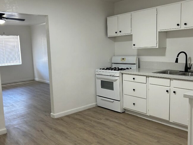 646 N Desert Ave unit 1, Tucson, AZ 85711 - photo 5