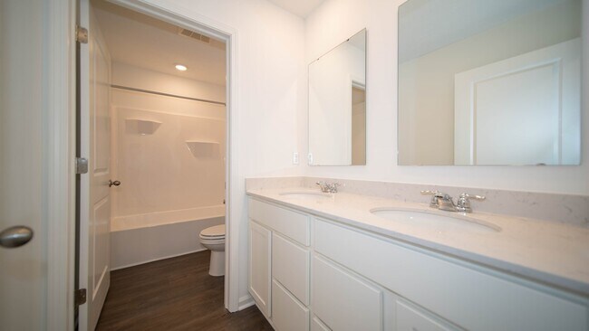 7872 Magnolia St, New Palestine, IN 46163 - photo 6