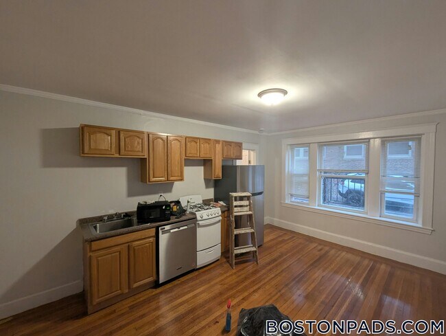 1615 Commonwealth Ave unit 6, Brighton, MA 02135 - photo 6