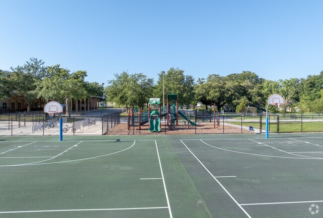 Catalina Elementary School has a full P.E. area and basketball courts for Holden Heights kiddos.