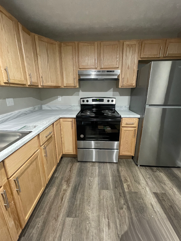 201 Rose Ln St SW, North Canton, OH 44720
