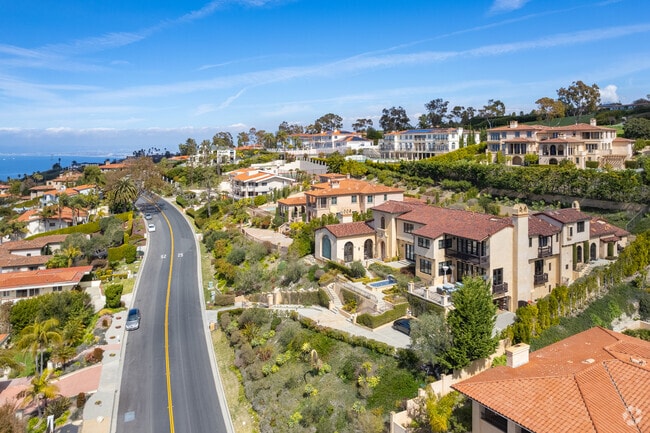 Mansions along the road winding up the hill overlooking the Pacific in Palos Verdes.