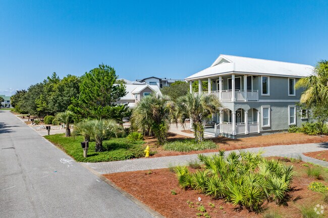 Many of the homes in Seacrest offer Floridian architectural styles.