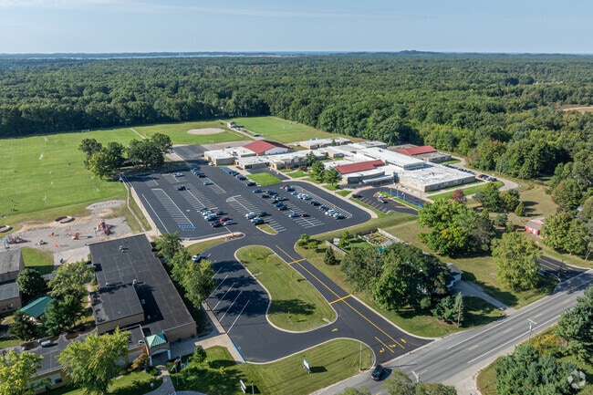 Reeths-Puffer Middle School is a public school located in Muskegon, Michigan.