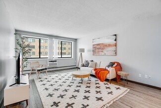 8224 W 30 1 2 St, Saint Louis Park, MN 55426