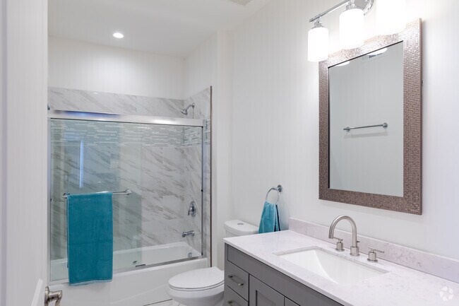 2BR, 2BA - Master Bathroom