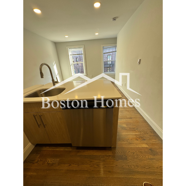 509 Beacon St unit 21, Boston, MA 02215 - photo 4