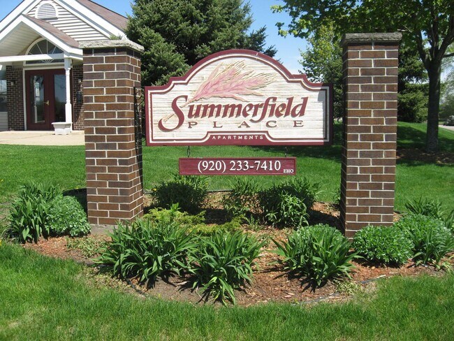 Summerfield Place Apartments, Oshkosh, WI 54901 - photo 3