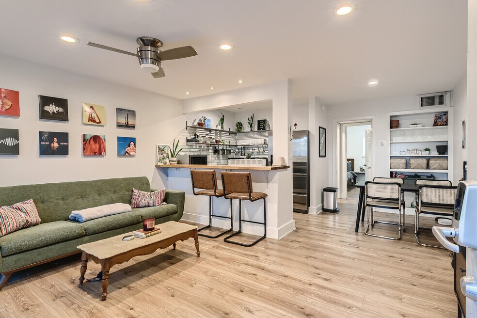 1304 Summit St unit 114, Austin, TX 78741 - photo 1