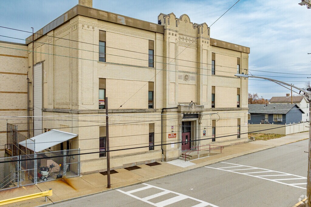 Inspire curiosity and growth daily at Barrett Elementary School.
