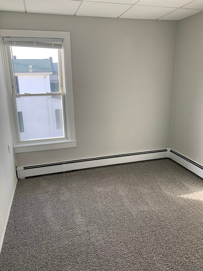 18 Fisher St unit 2, North Attleboro, MA 02760 - photo 7