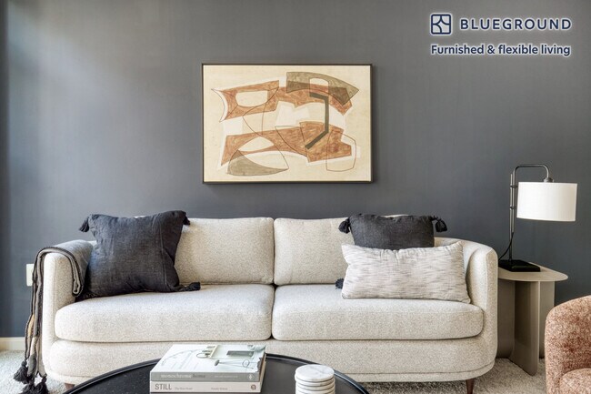 305 10th St S unit FL3-ID581, Arlington, VA 22202 - photo 2