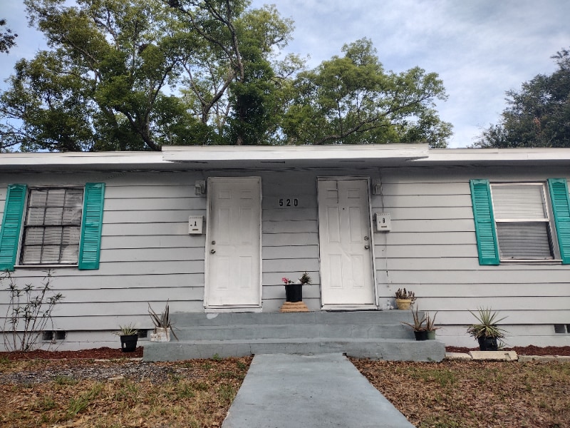 520 S Grannis Ave unit B, Titusville, FL 32796 - photo 1