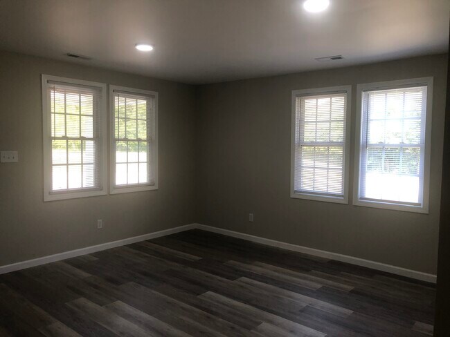 381 Big Hill Rd, Aurora, NC 27806 - photo 7