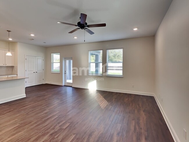 2518 Sunrise Ct, Tavares, FL 32778 - photo 7