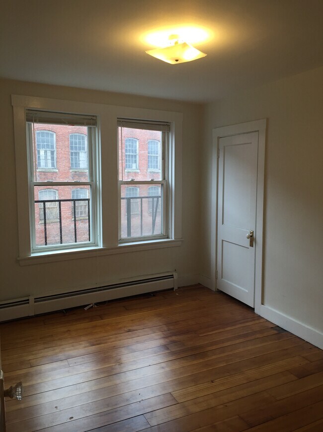 29 Main St unit 2, Biddeford, ME 04005 - photo 6