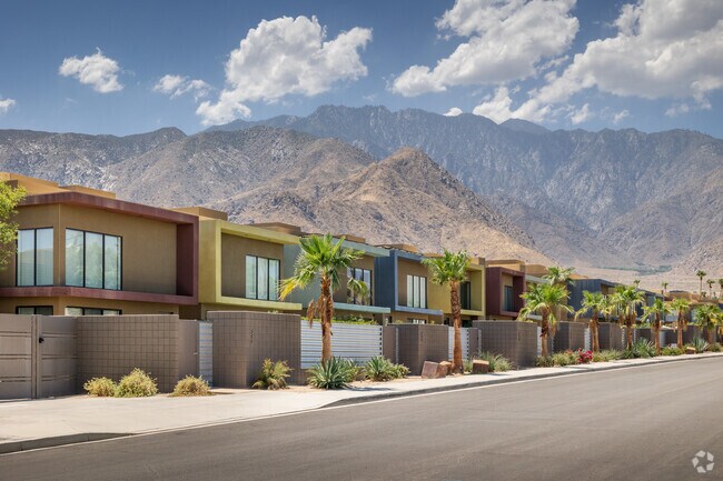 43@Racquet Club is a private community of single-family homes located in Racquet Club West.