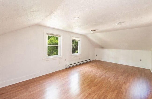 6 Howard St unit 3, Cranston, RI 02920 - photo 3