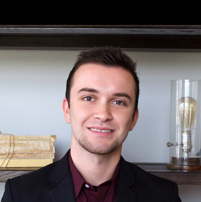 Agent Photo