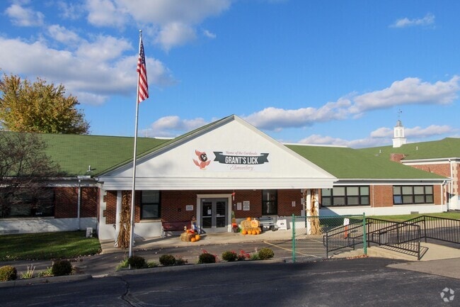 Grant's Lick Elementary School serves Outer Campbell students from Pre-K through the 5th grade.