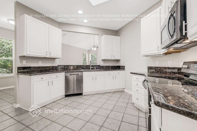 8502 Glenbury Ct N, Jacksonville, FL 32256 - photo 5