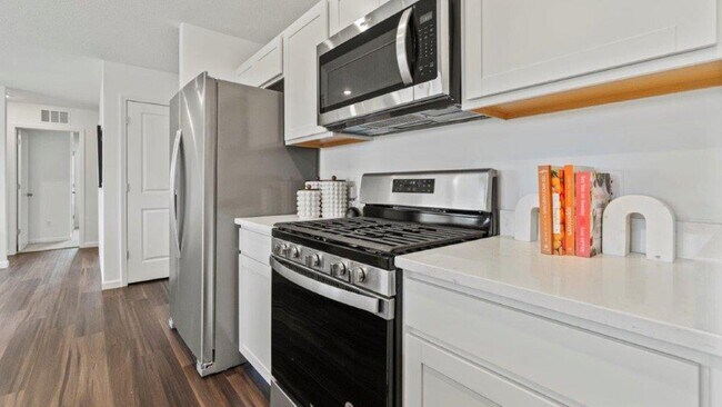 1363 Catesby Ct unit 36206630, Fort Wayne, IN 46818 - photo 2