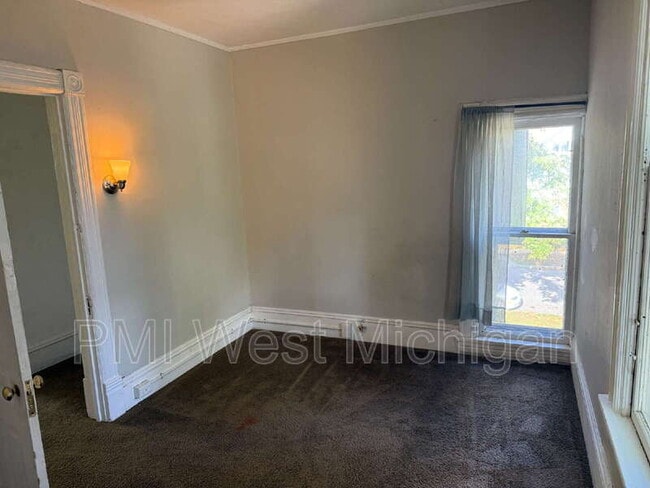 448 Thomas St SE, Grand Rapids, MI 49503 - photo 7