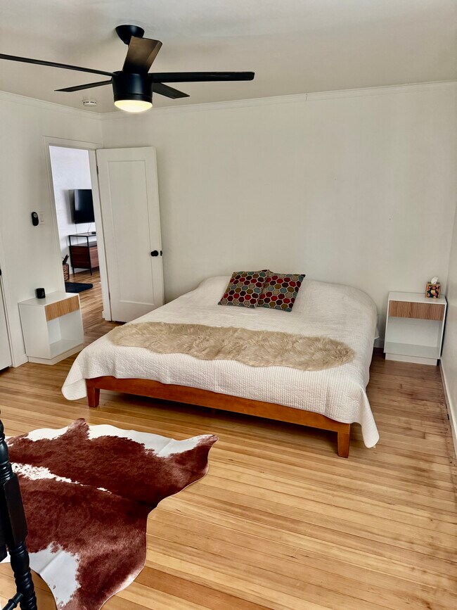 715 Loma St, Redding, CA 96003 - photo 7