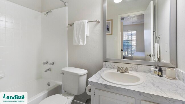 1408 Teasley Ln unit 1912.1407343, Denton, TX 76205 - photo 5