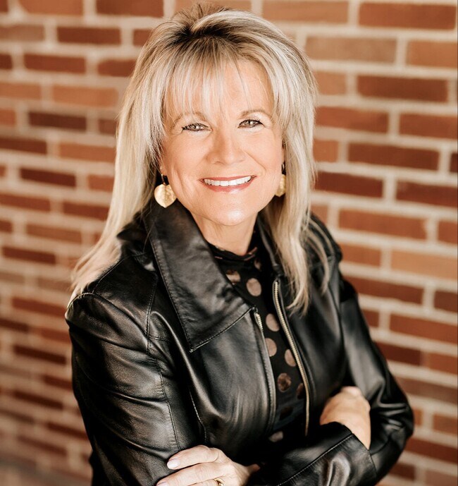 Lisa Wenger