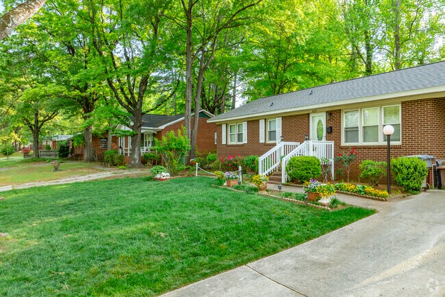 Older brick homes make up the majority of the Hidden Valley neighborhoods.