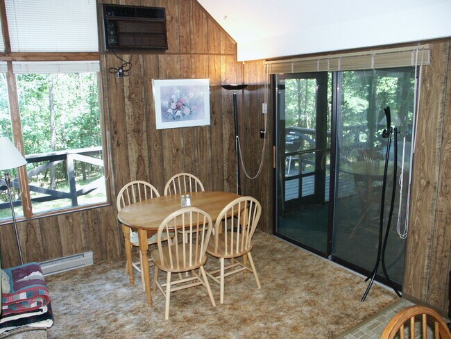 Dining area and screen room