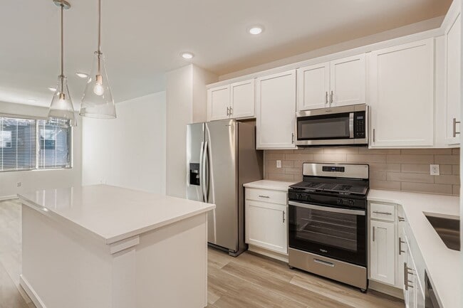 15332 W 69th Place, Arvada, CO 80007 - photo 7