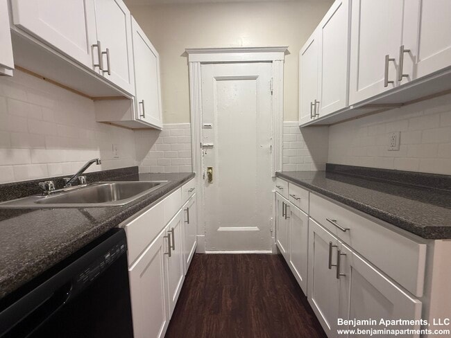 5 Vinal St unit 7, Brighton, MA 02135 - photo 2