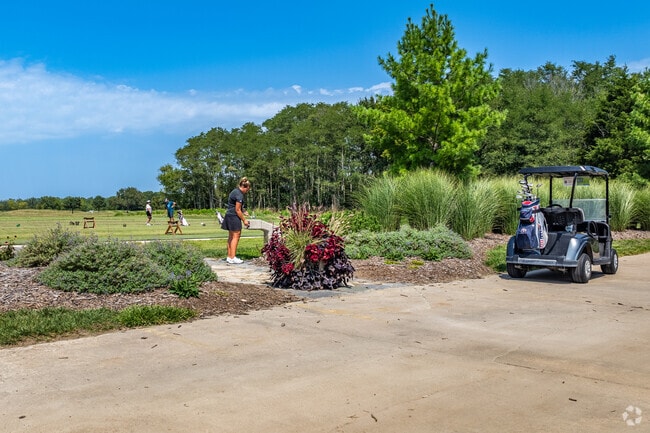 Eagle Bend  has a great golf course that residents of all ages can enjoy.