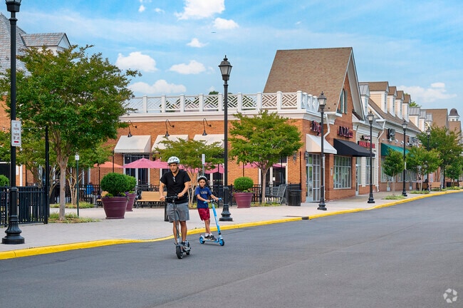 Silver Lake provides a blend of tranquility and modern amenities, making it an ideal spot for comfortable living.