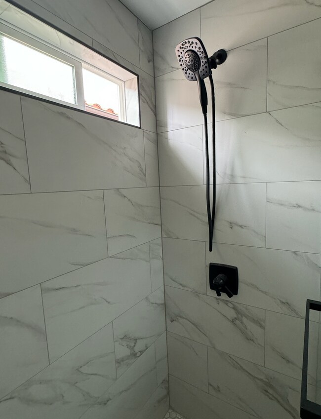 18509 Burin Ave unit Burin Ave, Redondo Beach, CA 90278 - photo 3