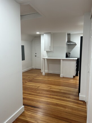 288 Carew St Unit 3, Chicopee, MA 01020