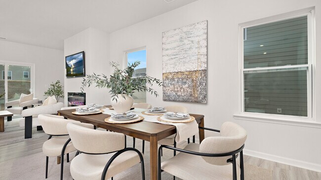 2058 10th St SE, Hickory, NC 28602 - photo 7