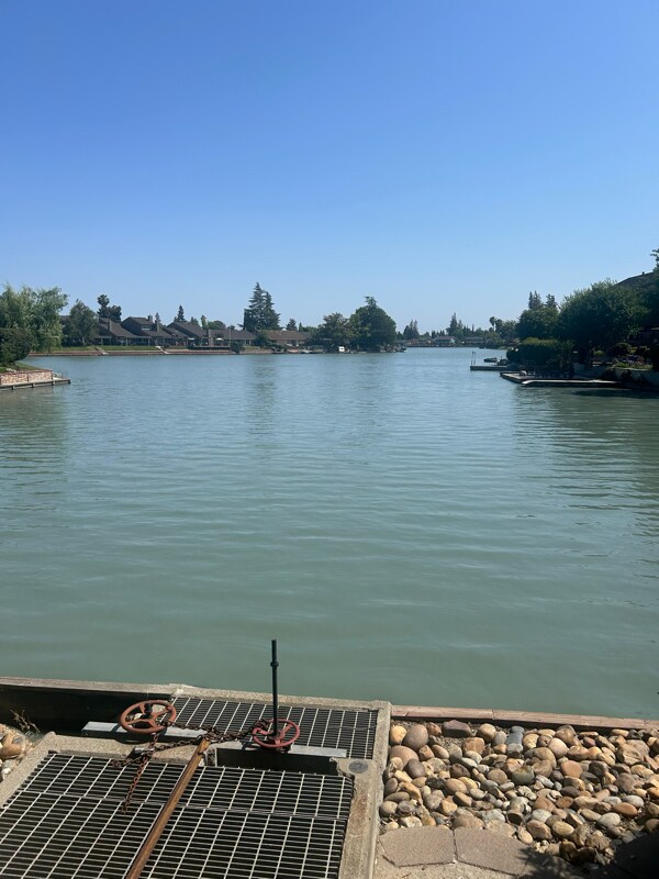 1659 Blackoak Dr, Stockton, CA 95207