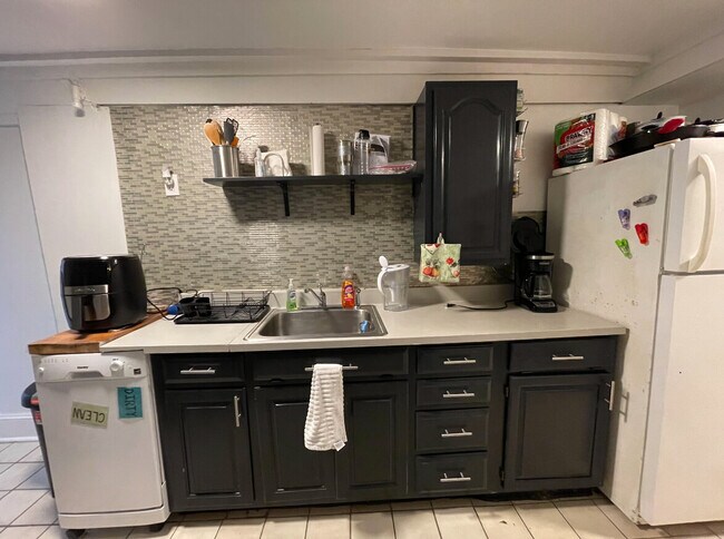 775 Parker St unit 1, Roxbury Crossing, MA 02120 - photo 2