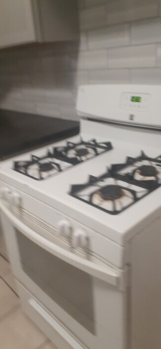 72 High St, Rochester, NY 14609