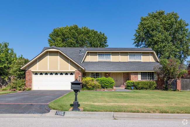 Cozy single-family homes with elegant architecture in Sheridan Valley.