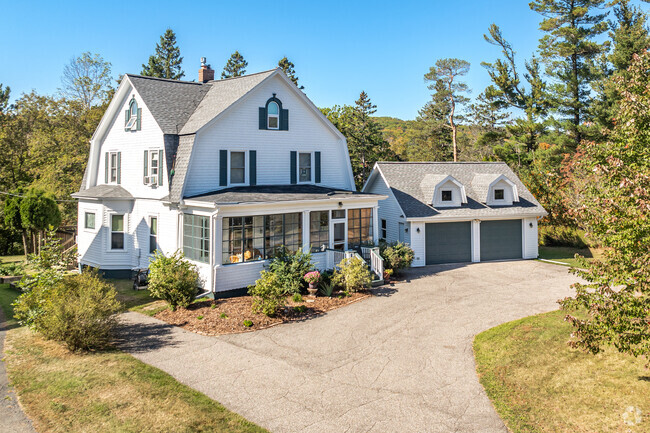 Hunter Park offers a variety of larger, distinct homes.